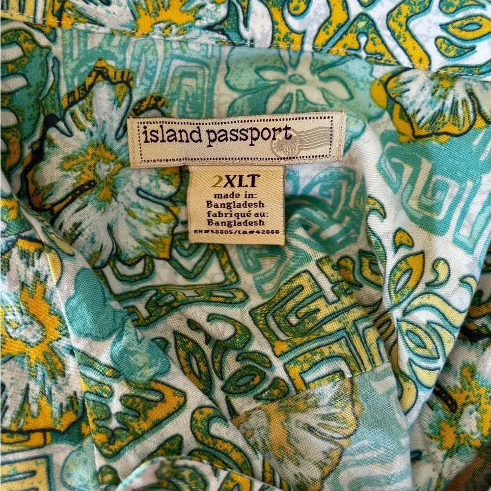 VINTAGE Island Passport Blue and Green Tropical Patterned Men's Shirt - Picture 5 of 5